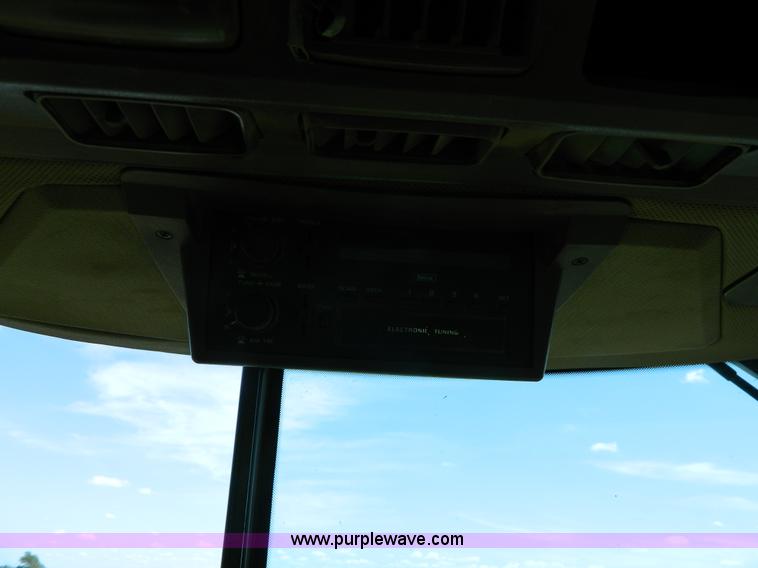 image for item K8153 1992 John Deere 4760 MFWD tractor