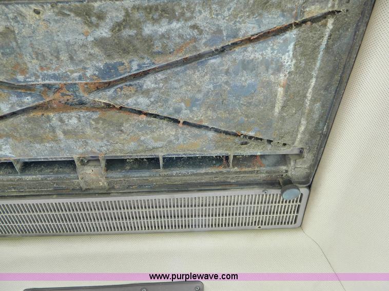 image for item K8153 1992 John Deere 4760 MFWD tractor