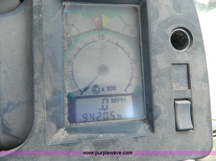 image for item K8153 1992 John Deere 4760 MFWD tractor