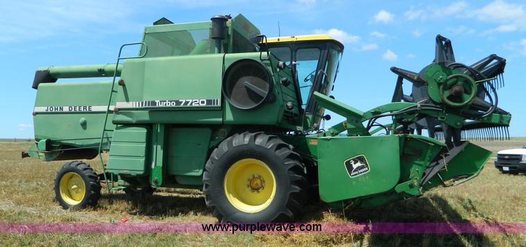 image for item K8167 1980 John Deere 7720 Turbo combine