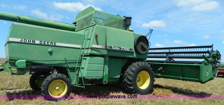 image for item K8167 1980 John Deere 7720 Turbo combine