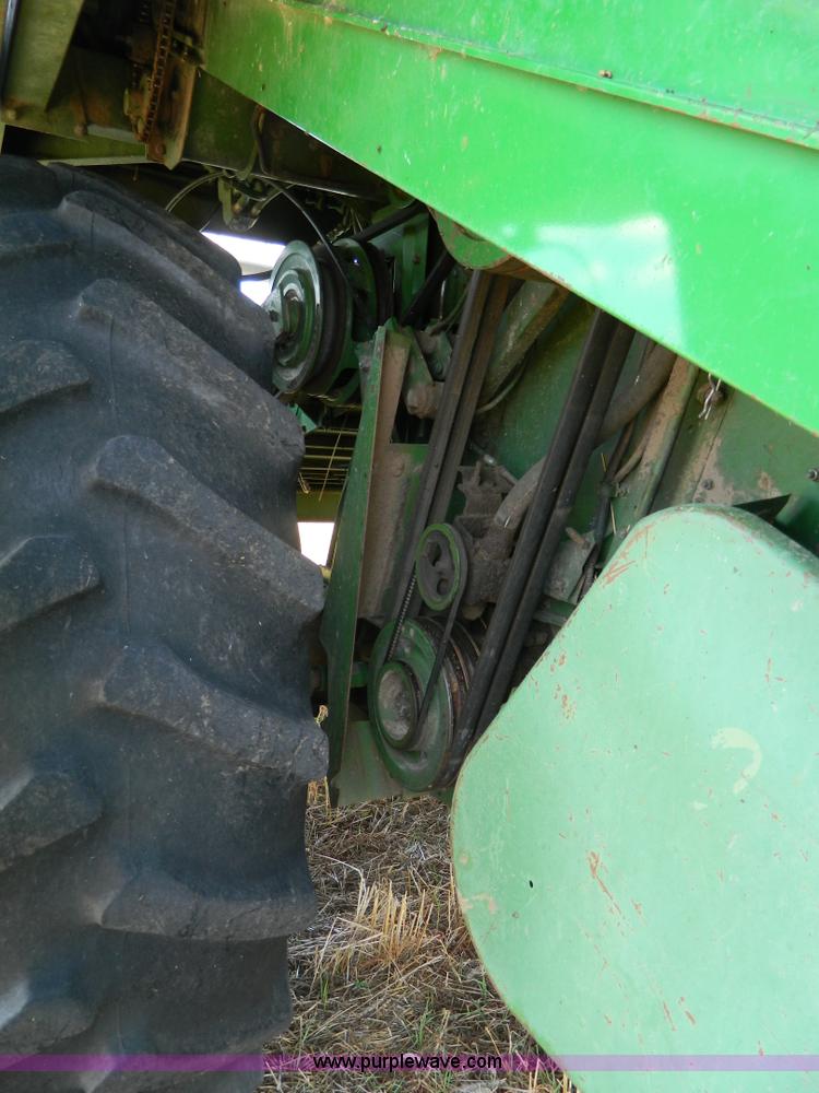 image for item K8167 1980 John Deere 7720 Turbo combine