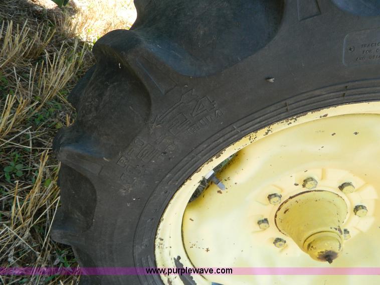 image for item K8167 1980 John Deere 7720 Turbo combine