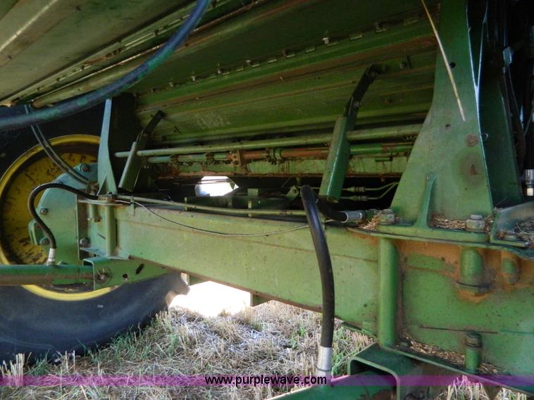 image for item K8167 1980 John Deere 7720 Turbo combine