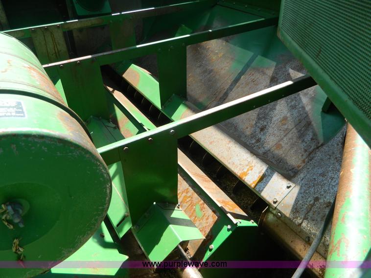 image for item K8167 1980 John Deere 7720 Turbo combine