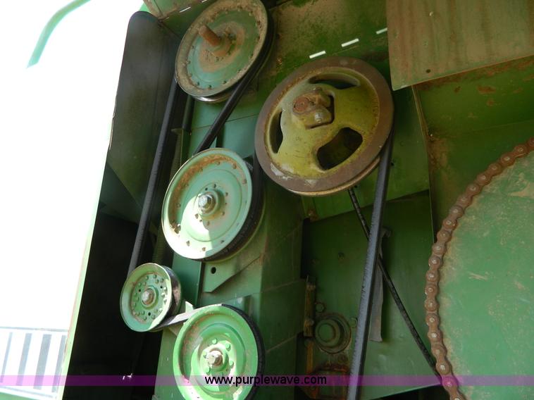 image for item K8167 1980 John Deere 7720 Turbo combine