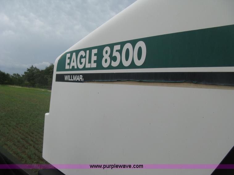 image for item K8715 2001 AGCO Willmar Eagle 8500 self-propelled sprayer