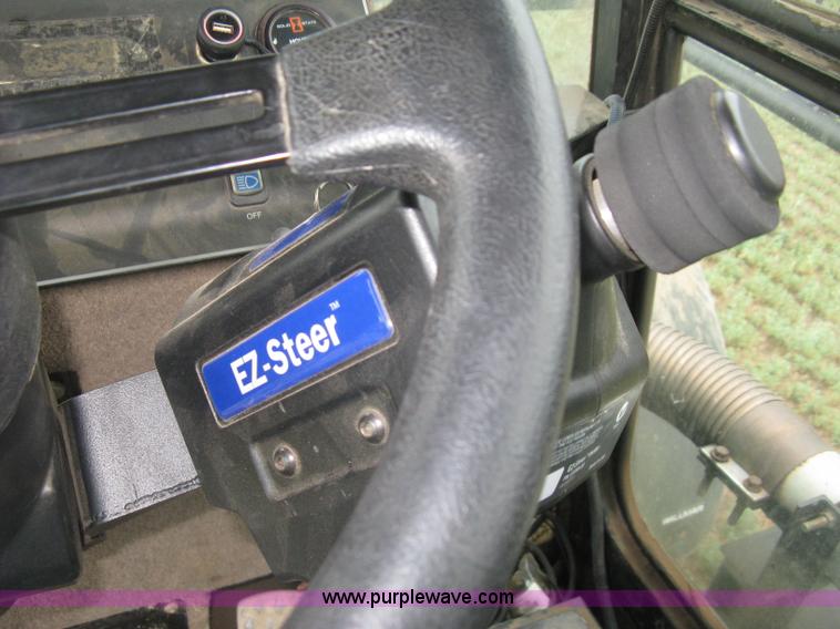 image for item K8715 2001 AGCO Willmar Eagle 8500 self-propelled sprayer