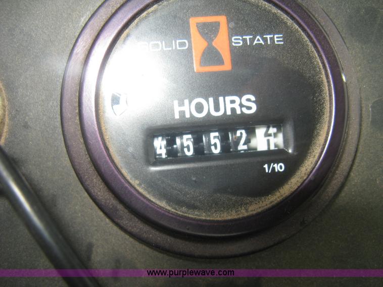 image for item K8715 2001 AGCO Willmar Eagle 8500 self-propelled sprayer