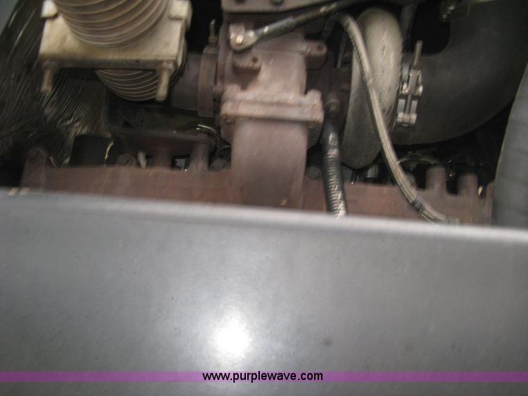 image for item K8715 2001 AGCO Willmar Eagle 8500 self-propelled sprayer