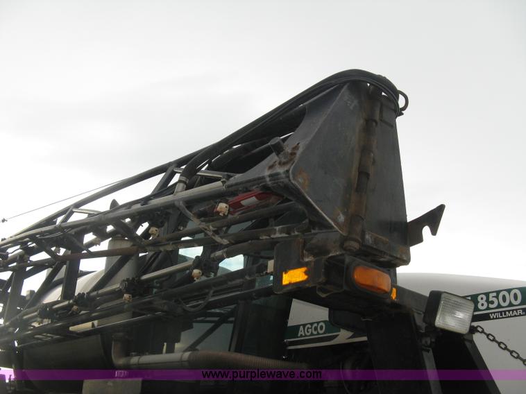 image for item K8715 2001 AGCO Willmar Eagle 8500 self-propelled sprayer
