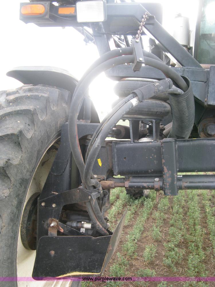 image for item K8715 2001 AGCO Willmar Eagle 8500 self-propelled sprayer