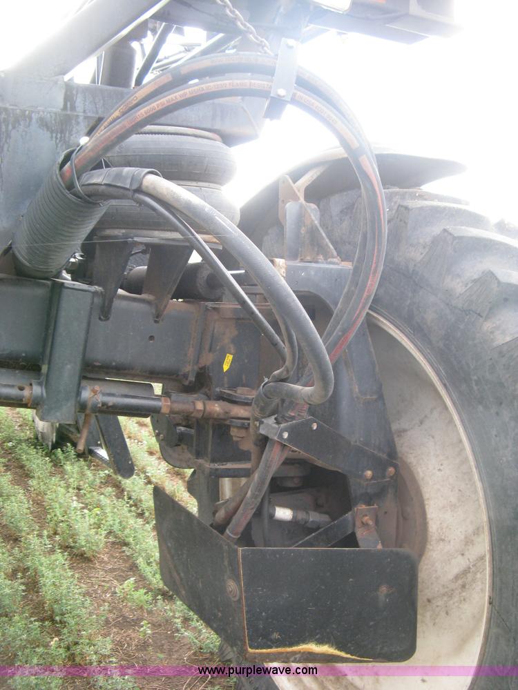 image for item K8715 2001 AGCO Willmar Eagle 8500 self-propelled sprayer