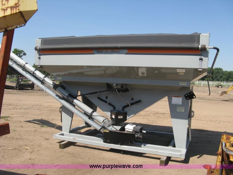 image for item K8742 CrustBuster Speed King 240GAS 240BU seed tender