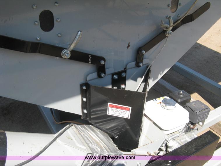 image for item K8742 CrustBuster Speed King 240GAS 240BU seed tender