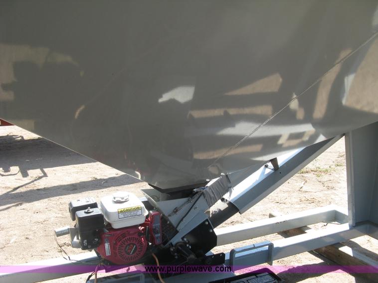 image for item K8742 CrustBuster Speed King 240GAS 240BU seed tender