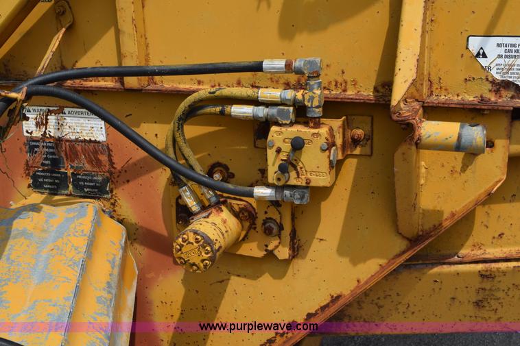 image for item L3495 HayBuster 256 Plus II bale processor