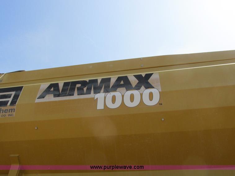 image for item L4016 2002 Ag-Chem TerraGator 8104 self-propelled applicator