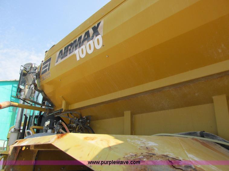 image for item L4016 2002 Ag-Chem TerraGator 8104 self-propelled applicator