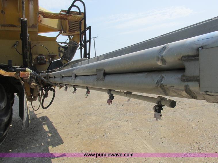 image for item L4016 2002 Ag-Chem TerraGator 8104 self-propelled applicator