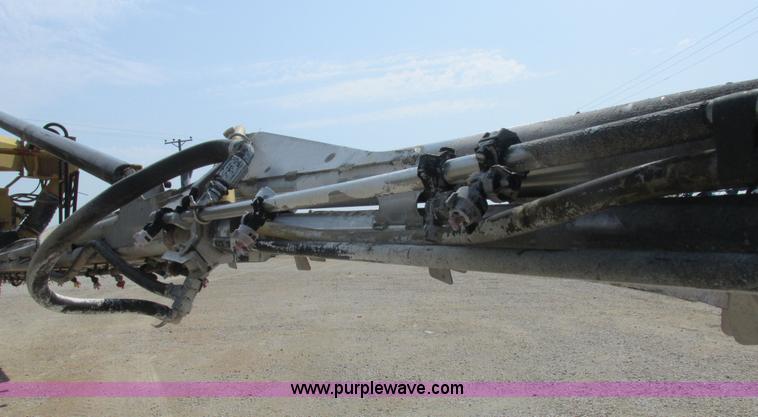 image for item L4016 2002 Ag-Chem TerraGator 8104 self-propelled applicator