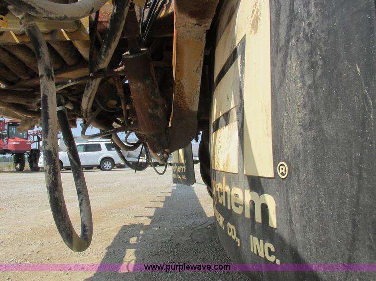 image for item L4016 2002 Ag-Chem TerraGator 8104 self-propelled applicator