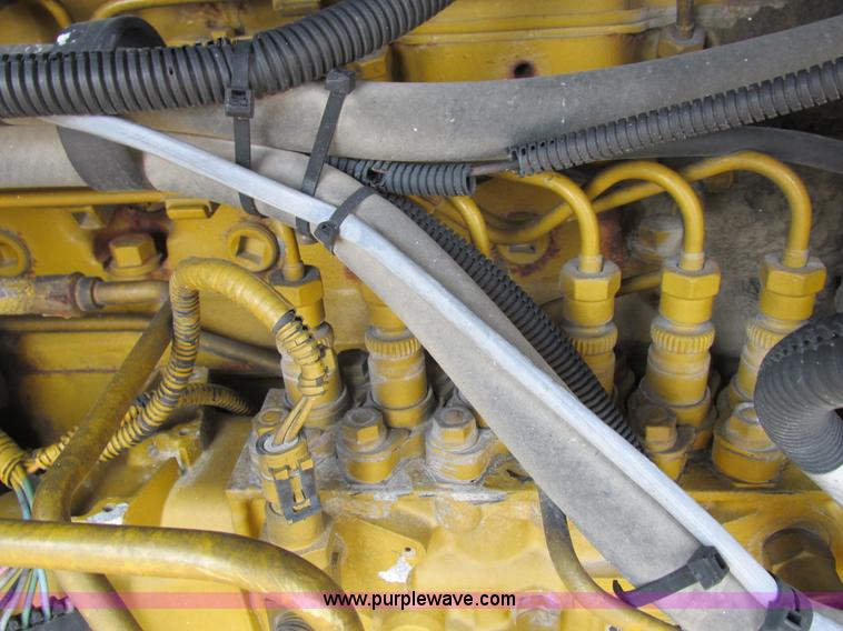 image for item L4016 2002 Ag-Chem TerraGator 8104 self-propelled applicator