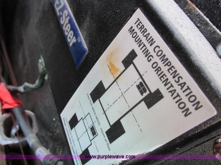 image for item L4016 2002 Ag-Chem TerraGator 8104 self-propelled applicator