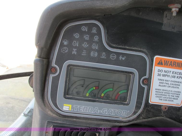 image for item L4016 2002 Ag-Chem TerraGator 8104 self-propelled applicator