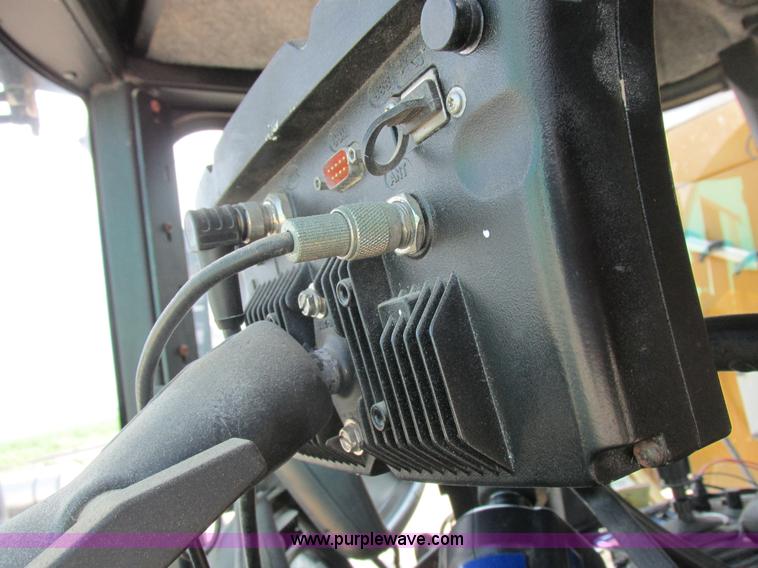 image for item L4016 2002 Ag-Chem TerraGator 8104 self-propelled applicator