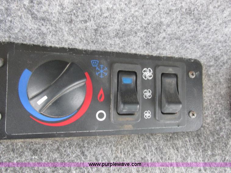 image for item L4016 2002 Ag-Chem TerraGator 8104 self-propelled applicator