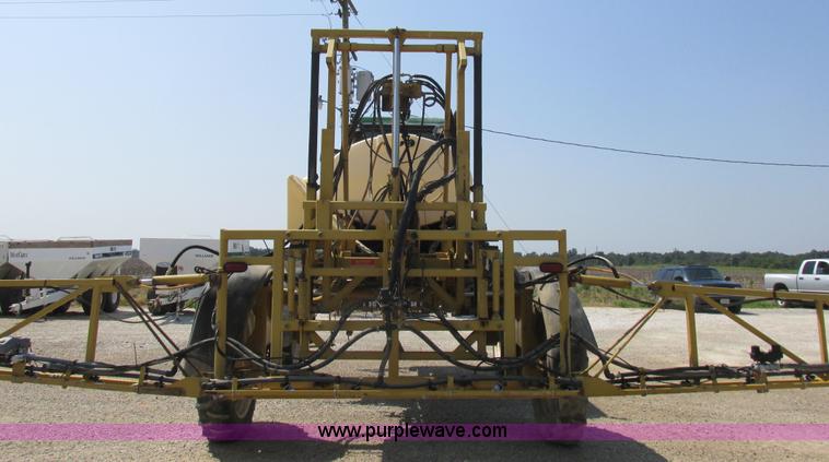 image for item L4017 1996 Ag-Chem RoGator 544 self-propelled sprayer