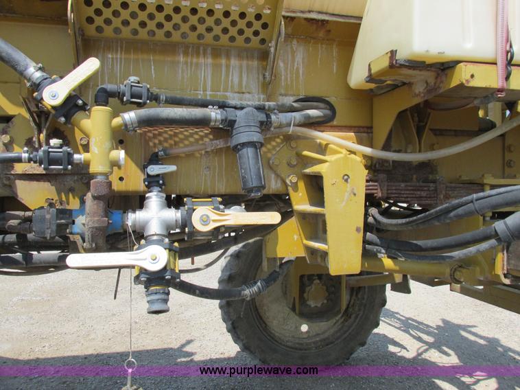 image for item L4017 1996 Ag-Chem RoGator 544 self-propelled sprayer