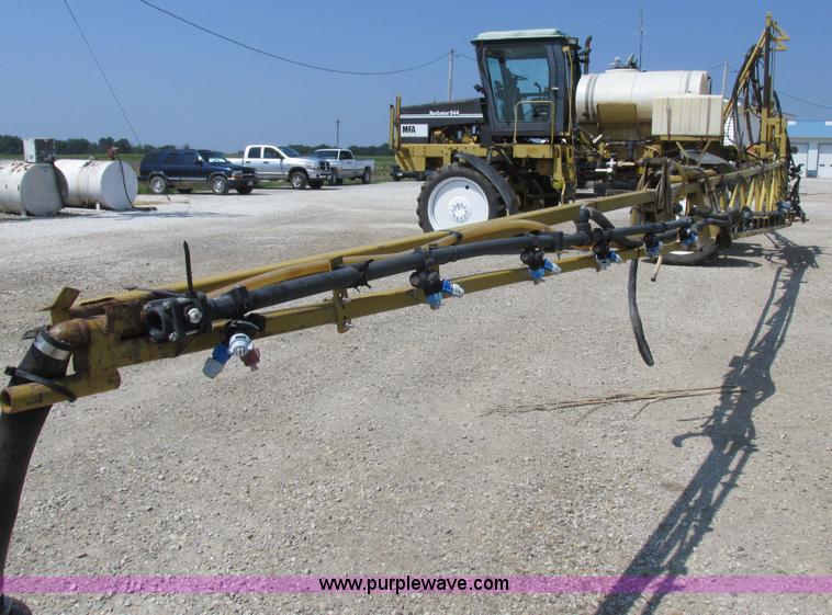 image for item L4017 1996 Ag-Chem RoGator 544 self-propelled sprayer
