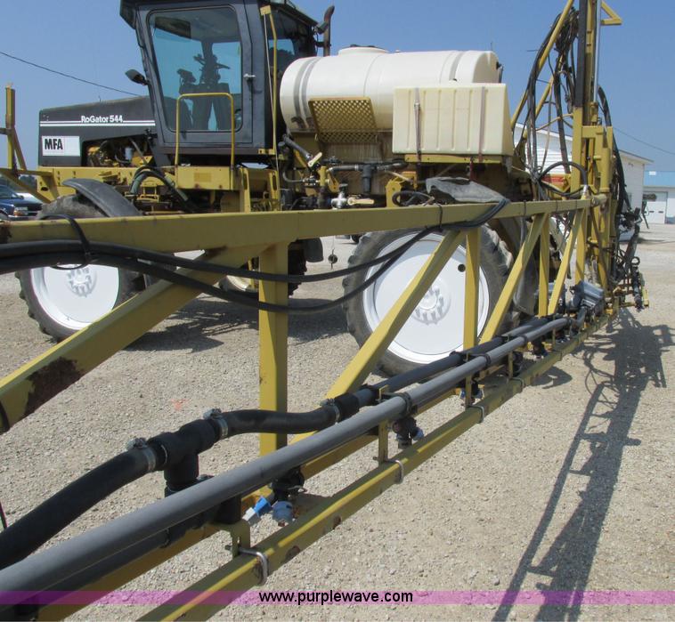 image for item L4017 1996 Ag-Chem RoGator 544 self-propelled sprayer