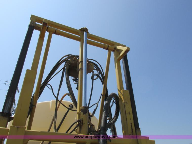 image for item L4017 1996 Ag-Chem RoGator 544 self-propelled sprayer