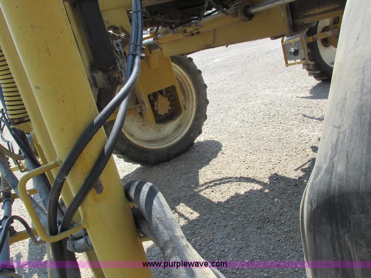 image for item L4017 1996 Ag-Chem RoGator 544 self-propelled sprayer