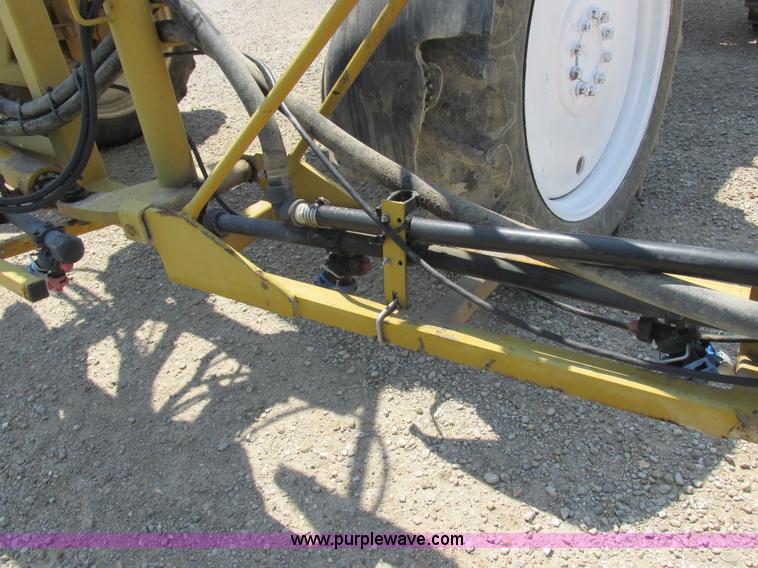 image for item L4017 1996 Ag-Chem RoGator 544 self-propelled sprayer