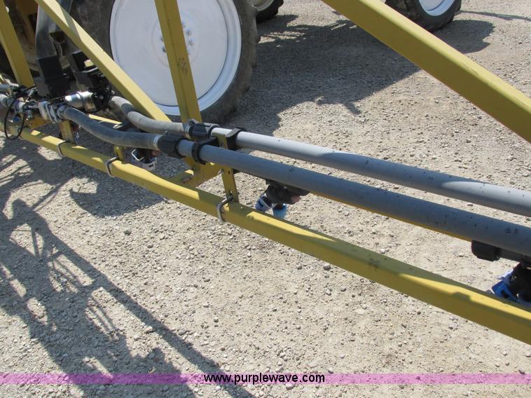 image for item L4017 1996 Ag-Chem RoGator 544 self-propelled sprayer