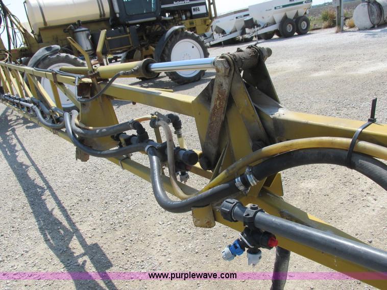 image for item L4017 1996 Ag-Chem RoGator 544 self-propelled sprayer