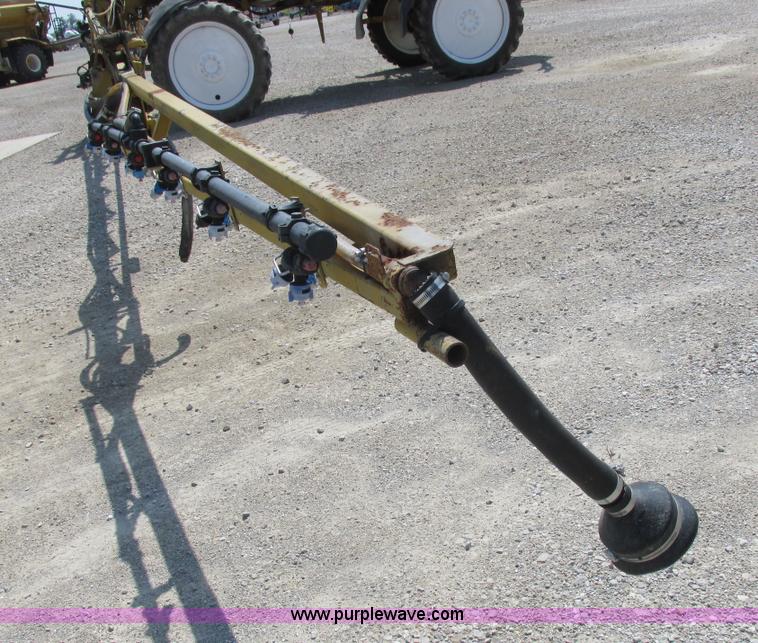 image for item L4017 1996 Ag-Chem RoGator 544 self-propelled sprayer