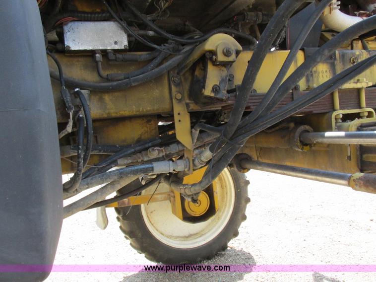 image for item L4017 1996 Ag-Chem RoGator 544 self-propelled sprayer