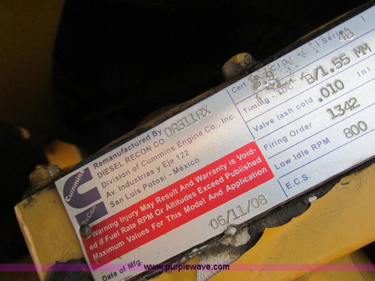 image for item L4017 1996 Ag-Chem RoGator 544 self-propelled sprayer