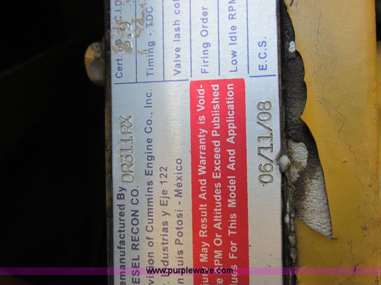 image for item L4017 1996 Ag-Chem RoGator 544 self-propelled sprayer