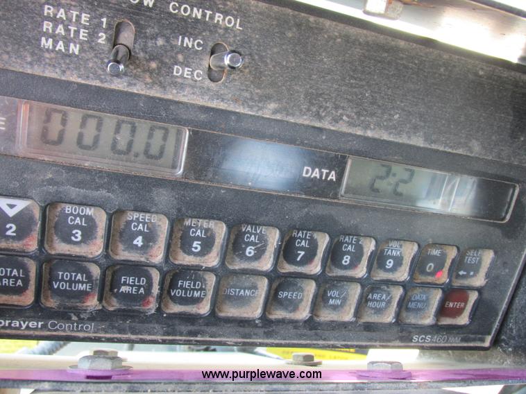 image for item L4017 1996 Ag-Chem RoGator 544 self-propelled sprayer