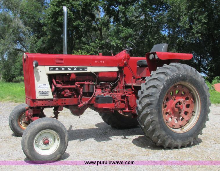 image for item L4018 Farmall 806 tractor