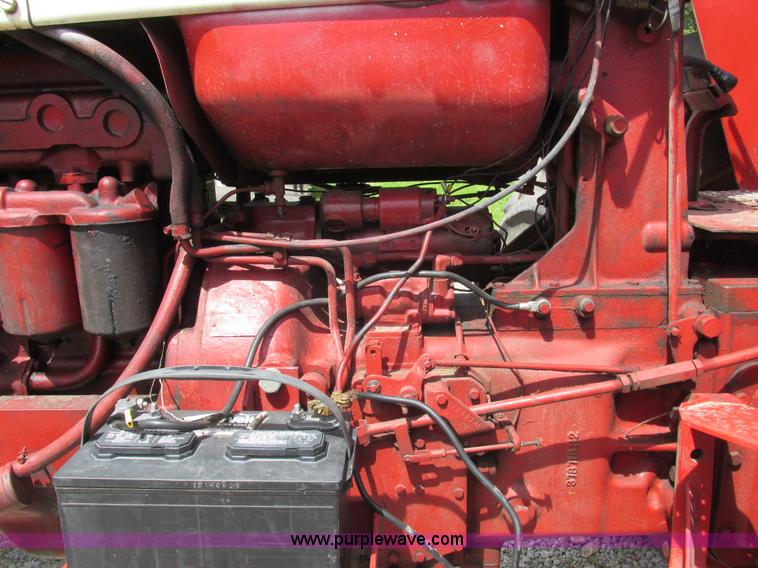 image for item L4018 Farmall 806 tractor