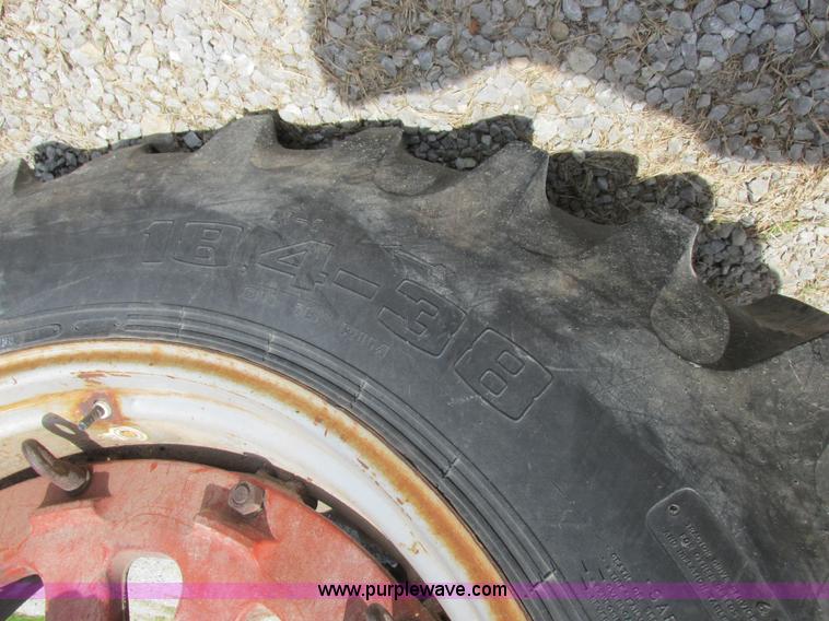 image for item L4018 Farmall 806 tractor