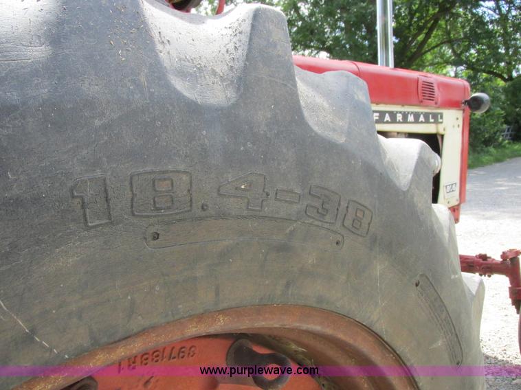 image for item L4018 Farmall 806 tractor