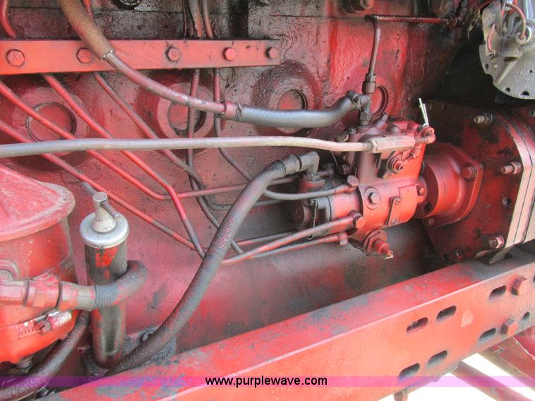 image for item L4018 Farmall 806 tractor